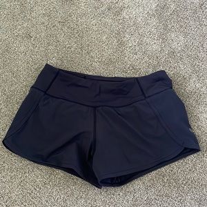 Lululemon Speed Up Mid-Rise Lined Short 4”